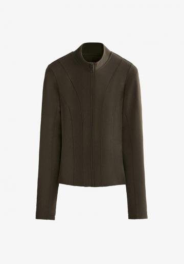 Спортивная куртка