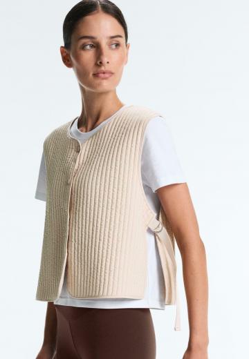 Стеганый жилет