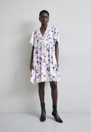 Летнее платье