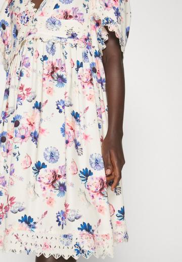 Летнее платье