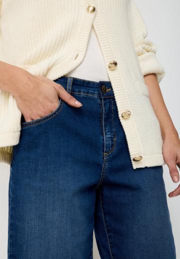 Джинсовые шорты