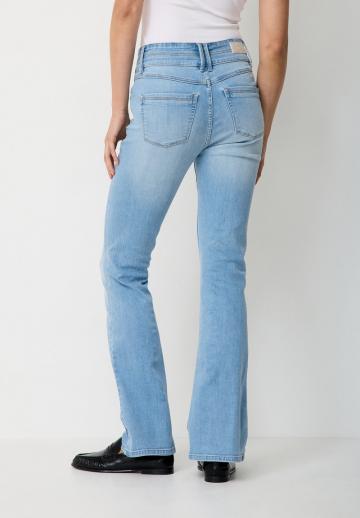 Клешеные брюки