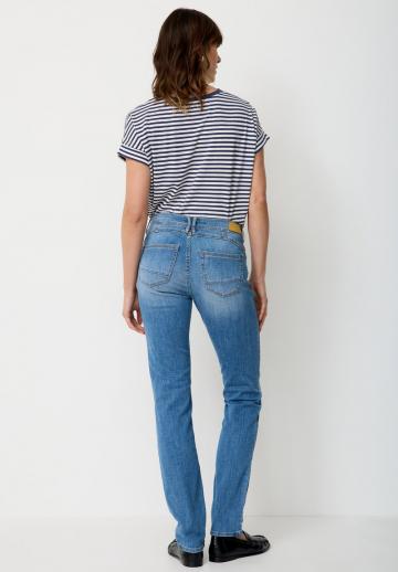 Прямые джинсы