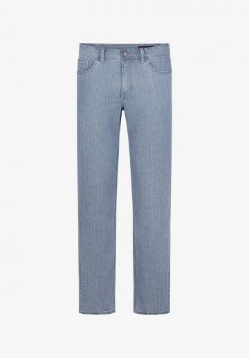 Узкие джинсы