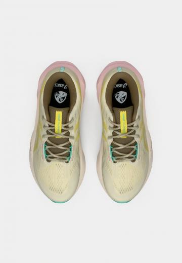 Беговые кроссовки