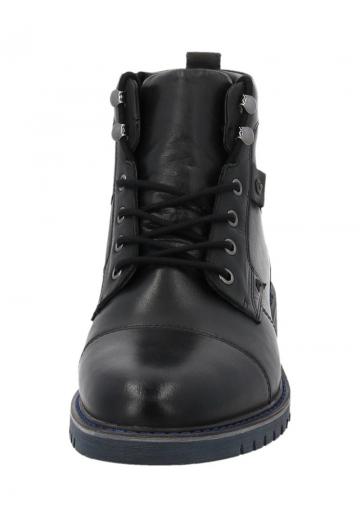 Ботинки на шнуровке