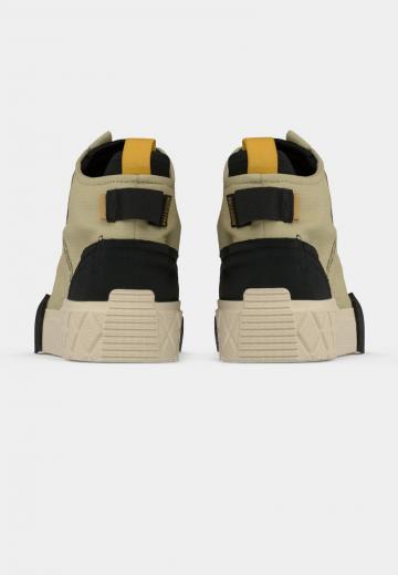 Походные ботинки