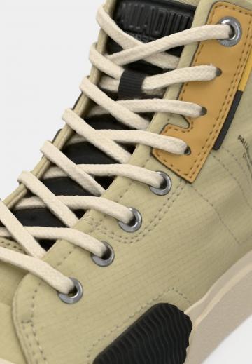 Походные ботинки