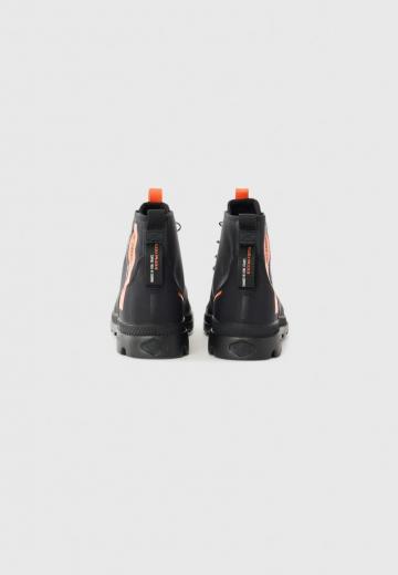 Зимние ботинки