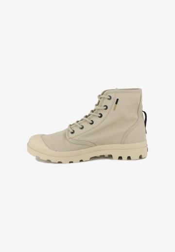 Ботинки на шнуровке