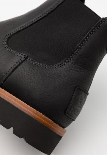 Зимние ботинки