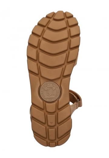 Босоножки на танкетке