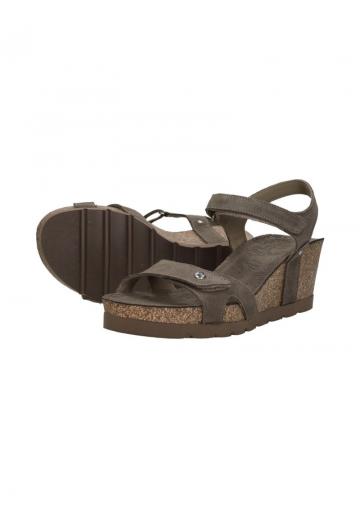 Босоножки на танкетке