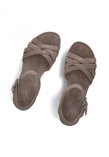 Босоножки на танкетке