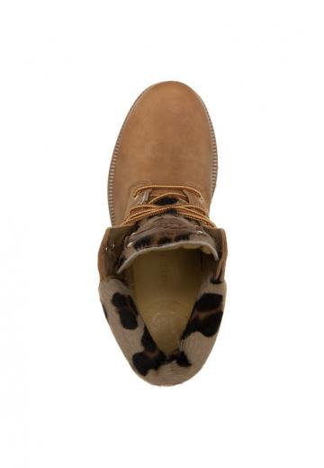 Ботинки на шнуровке