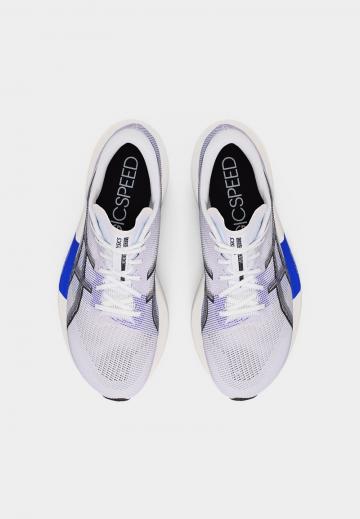 Беговые кроссовки