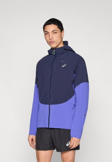 Спортивная куртка