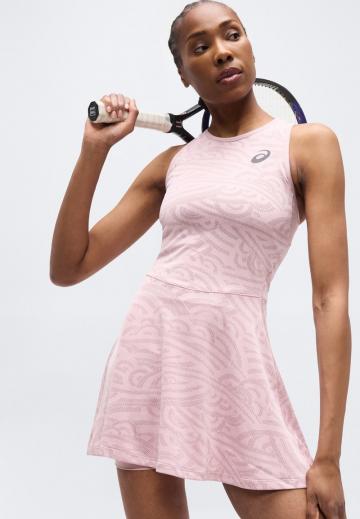 Спортивное платье