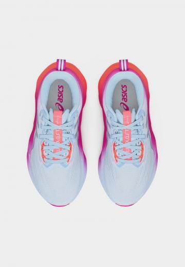 Беговые кроссовки