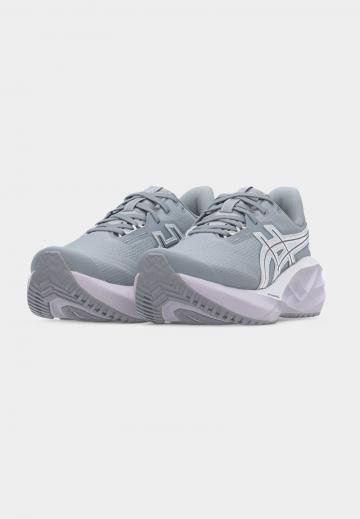 Беговые кроссовки