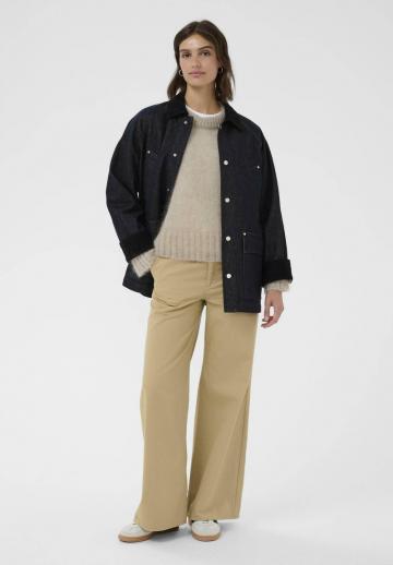 Короткое пальто