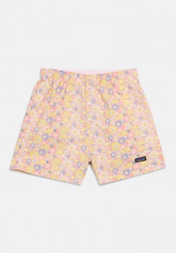 Спортивные шорты