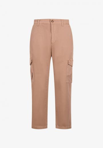 Брюки с накладными карманами