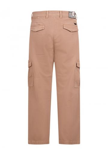 Брюки с накладными карманами