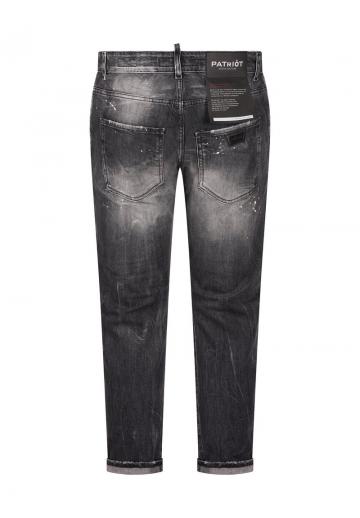 Узкие джинсы