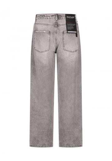 Свободные джинсы