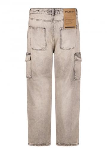 Свободные джинсы