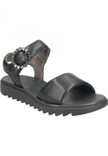 Босоножки на танкетке