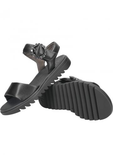 Босоножки на танкетке