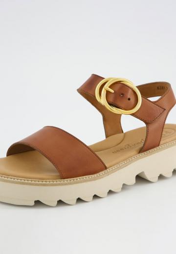 Босоножки на платформе