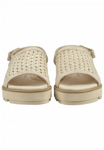 Босоножки на платформе