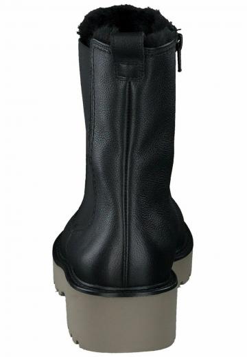 Зимние ботинки