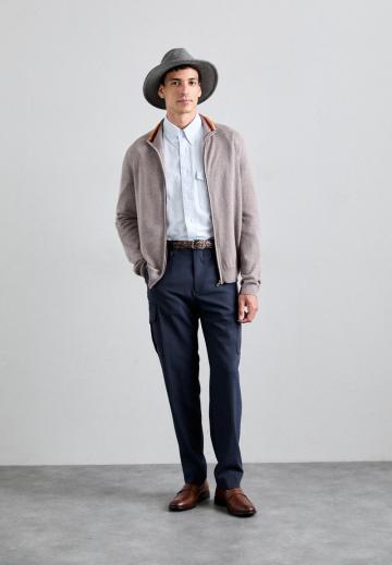 Вязаная кофта