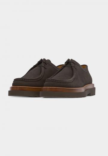 Ботинки на шнуровке