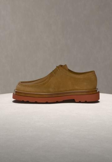 Ботинки на шнуровке