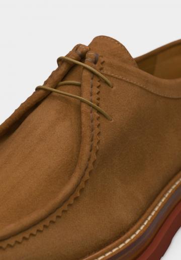 Ботинки на шнуровке