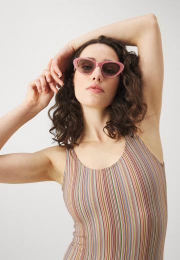 Слитный купальник