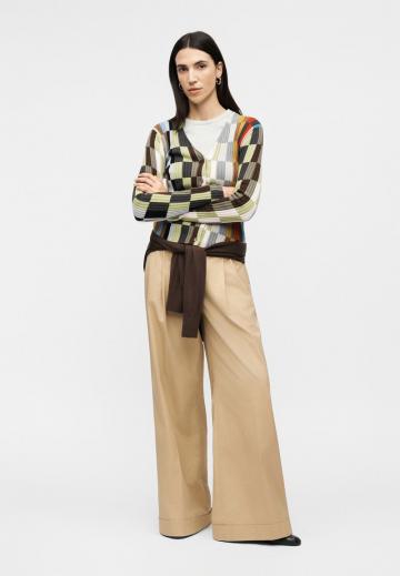 Вязаная кофта