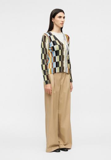 Вязаная кофта