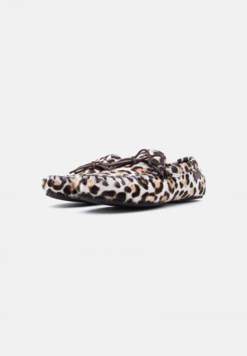 Полуботинки