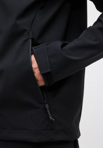 Спортивная куртка