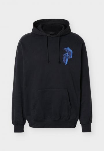 Спортивная кофта