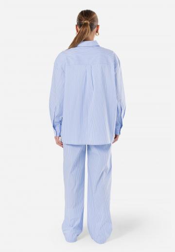 Длинная блузка