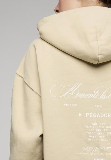 Пуловер с капюшоном