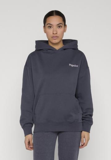 Пуловер с капюшоном