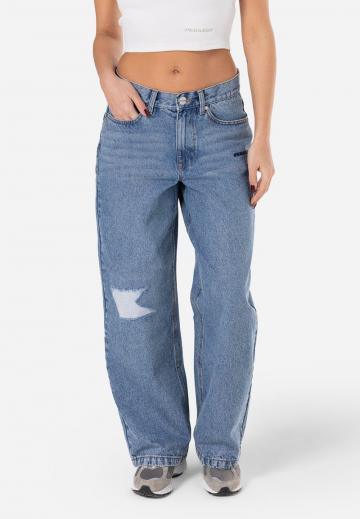 Свободные джинсы